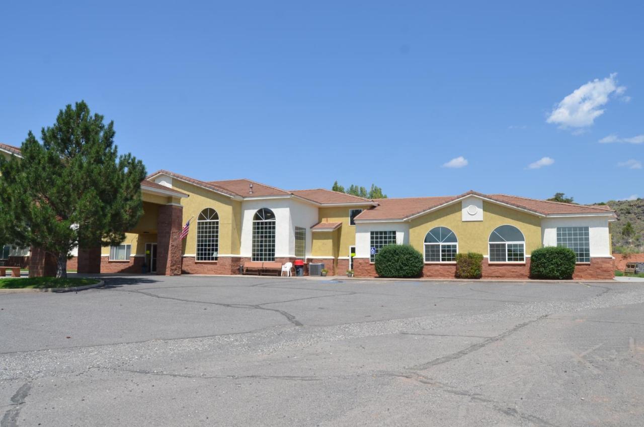 Days Inn By Wyndham Capitol Reef Torrey Exterior foto