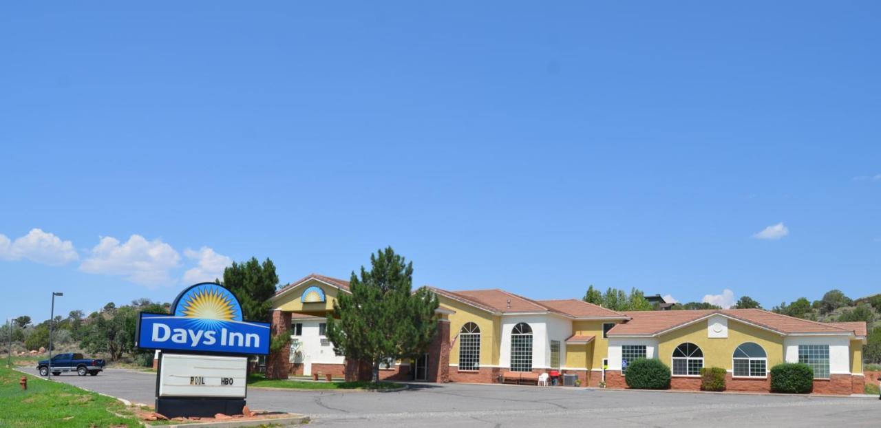 Days Inn By Wyndham Capitol Reef Torrey Exterior foto